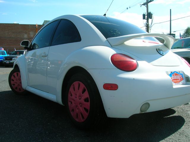 1998 Volkswagen New Beetle Base