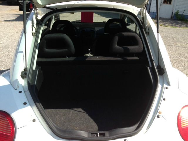 1998 Volkswagen New Beetle Base