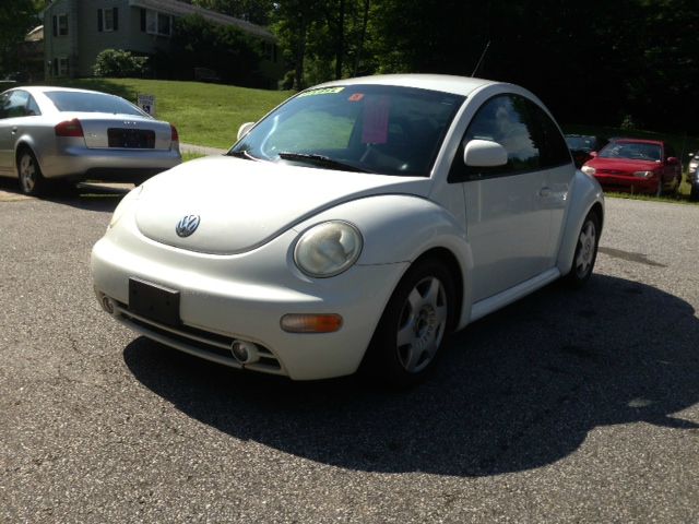 1998 Volkswagen New Beetle Base