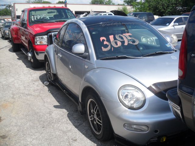 1998 Volkswagen New Beetle Base