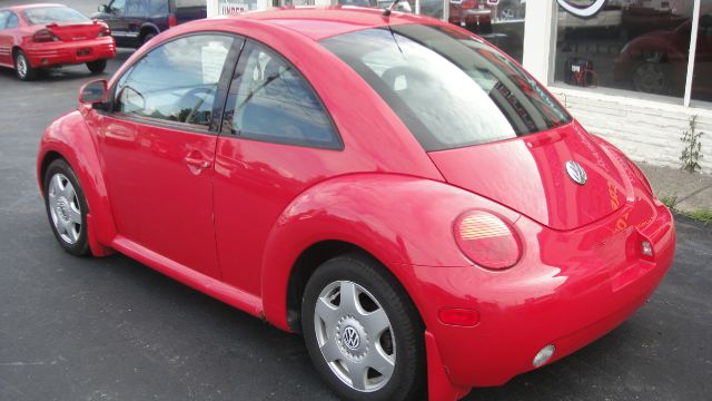 1998 Volkswagen New Beetle Base