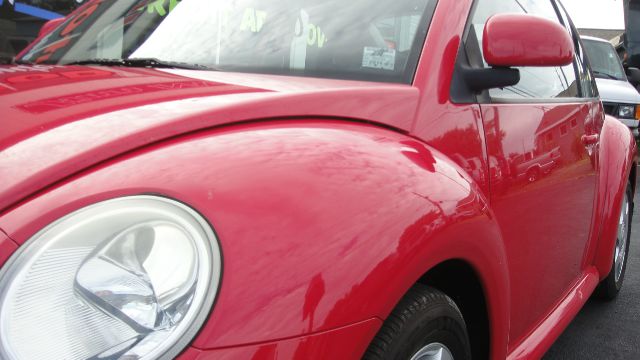 1998 Volkswagen New Beetle Base