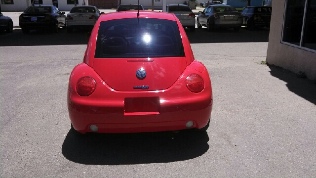 1998 Volkswagen New Beetle Base