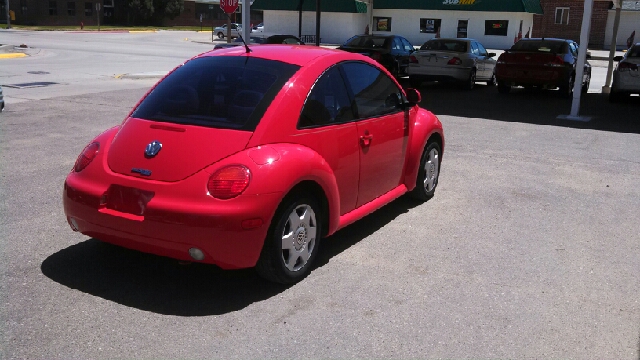 1998 Volkswagen New Beetle Base