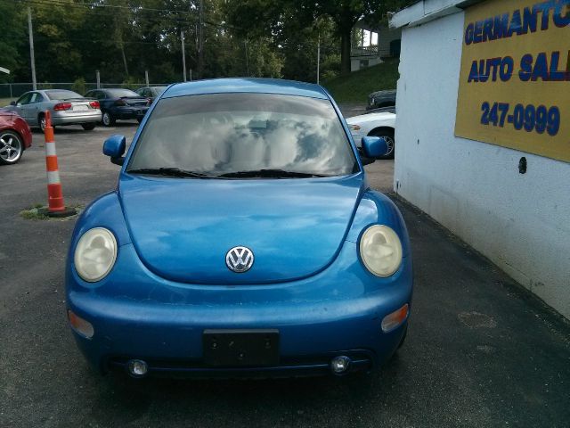 1999 Volkswagen New Beetle Quad Cab 4x2 Shortbox XLT