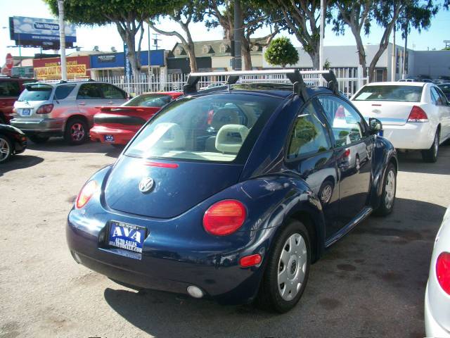 1999 Volkswagen New Beetle FWD 4dr Sport