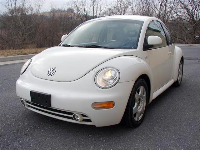 1999 Volkswagen New Beetle FWD 4dr Sport