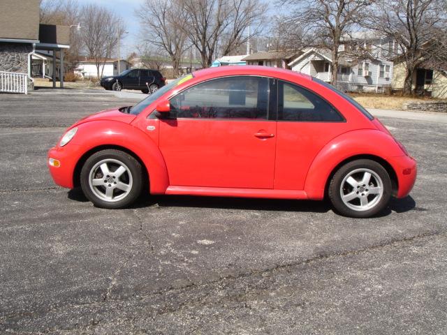 1999 Volkswagen New Beetle FWD 4dr Sport