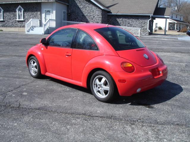 1999 Volkswagen New Beetle FWD 4dr Sport