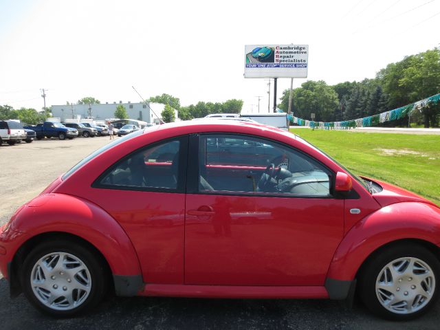 1999 Volkswagen New Beetle Quad Cab 4x2 Shortbox XLT