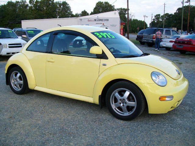 1999 Volkswagen New Beetle Quad Cab 4x2 Shortbox XLT