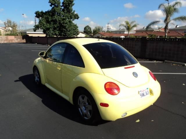 1999 Volkswagen New Beetle FWD 4dr Sport