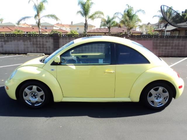 1999 Volkswagen New Beetle FWD 4dr Sport