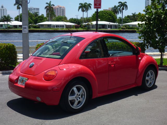 1999 Volkswagen New Beetle Quad Cab 4x2 Shortbox XLT