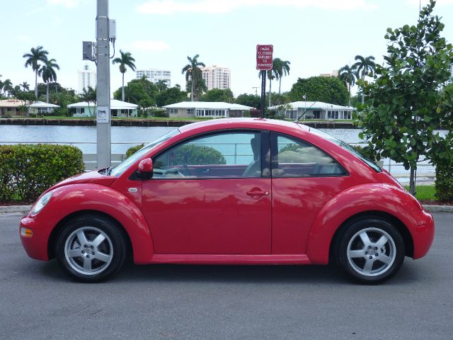 1999 Volkswagen New Beetle Quad Cab 4x2 Shortbox XLT