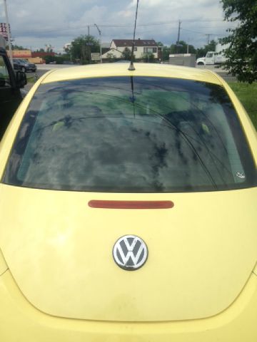 1999 Volkswagen New Beetle 4dr 112 WB AWD