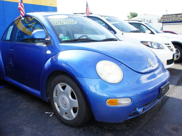 1999 Volkswagen New Beetle FWD 4dr Sport