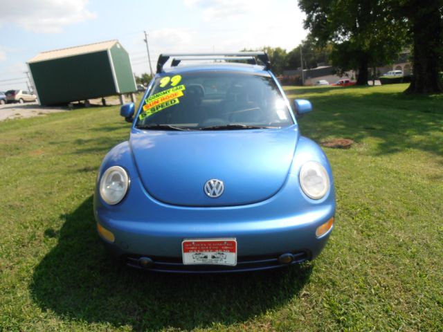 1999 Volkswagen New Beetle Quad Cab 4x2 Shortbox XLT