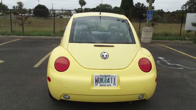 1999 Volkswagen New Beetle Quad Cab 4x2 Shortbox XLT