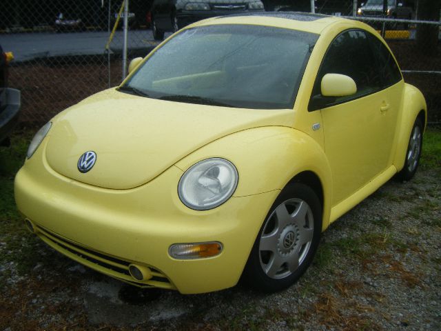 2000 Volkswagen New Beetle Quad Cab 4x2 Shortbox XLT