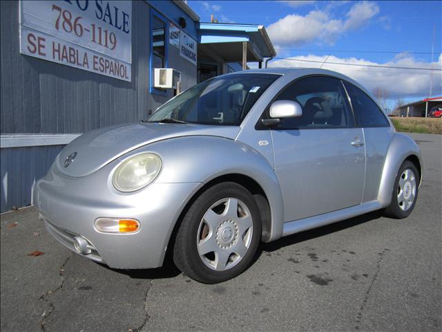 2000 Volkswagen New Beetle FWD 4dr Sport