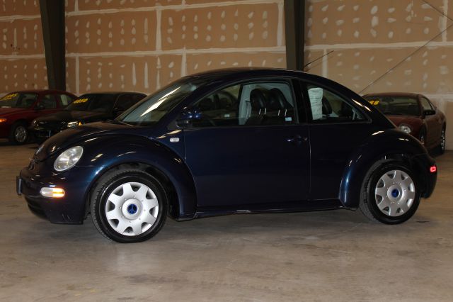 2000 Volkswagen New Beetle Lariat XL