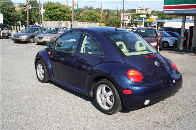 2000 Volkswagen New Beetle 1LT