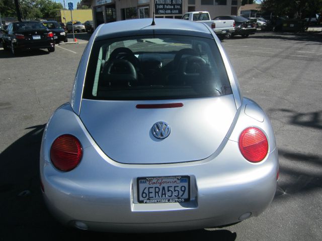 2000 Volkswagen New Beetle SE Crew Cab 4WD FFV