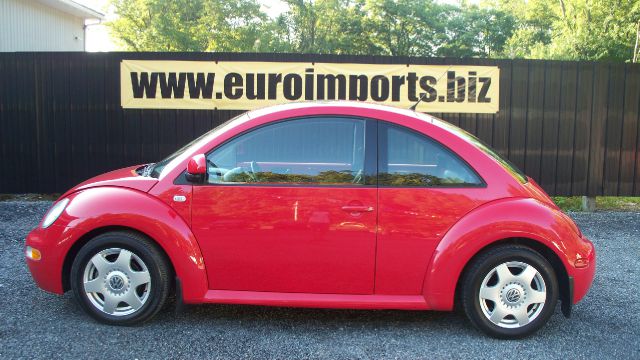 2000 Volkswagen New Beetle 4dr 112 WB AWD