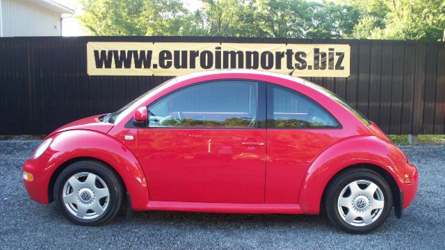 2000 Volkswagen New Beetle 4dr 112 WB AWD