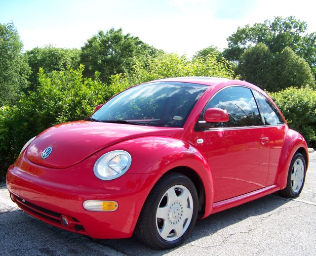 2000 Volkswagen New Beetle Quad Cab 4x2 Shortbox XLT