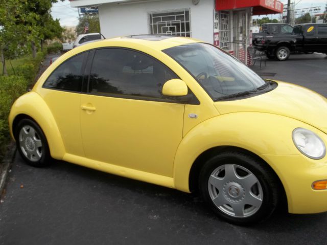 2000 Volkswagen New Beetle SE Crew Cab 4WD FFV