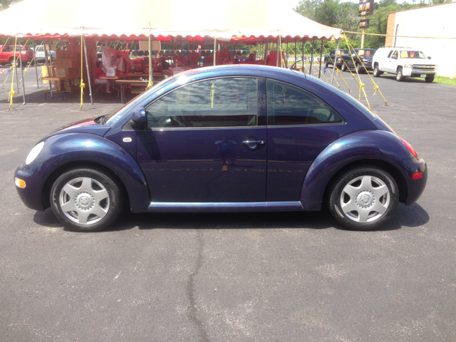 2000 Volkswagen New Beetle Quad Cab 4x2 Shortbox XLT