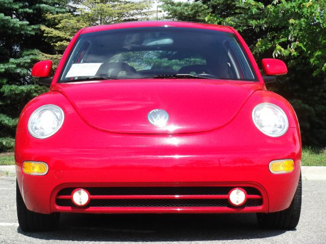 2000 Volkswagen New Beetle SE Crew Cab 4WD FFV