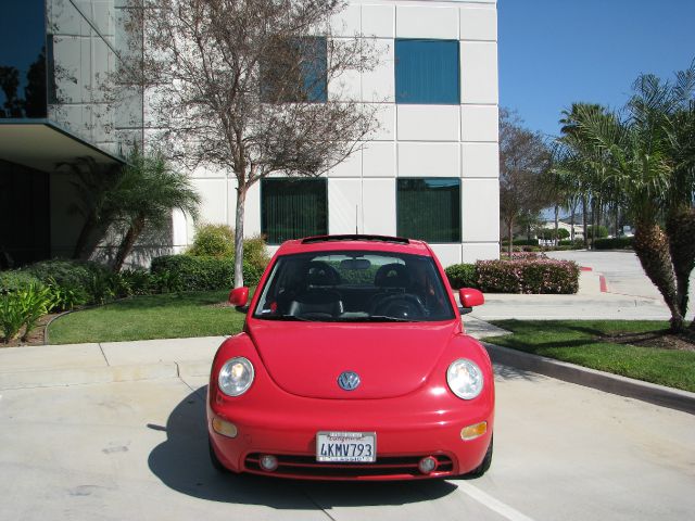 2000 Volkswagen New Beetle SE Crew Cab 4WD FFV