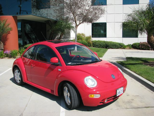 2000 Volkswagen New Beetle SE Crew Cab 4WD FFV