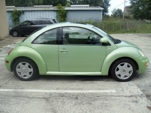 2000 Volkswagen New Beetle Quad Cab 4x2 Shortbox XLT