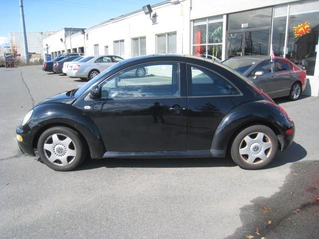 2000 Volkswagen New Beetle FWD 4dr Sport