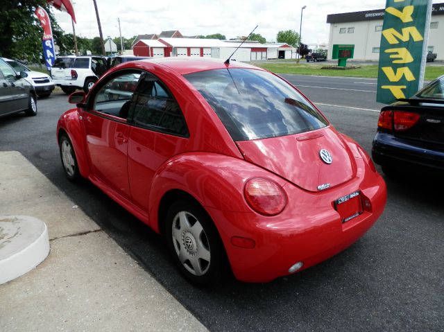 2000 Volkswagen New Beetle Quad Cab 4x2 Shortbox XLT