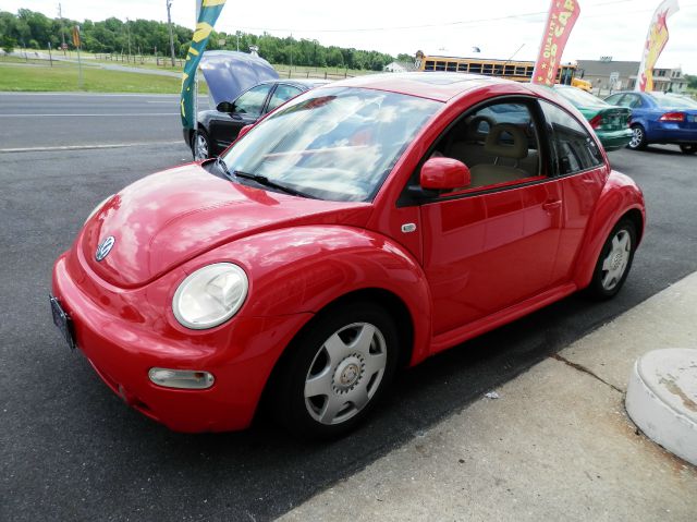 2000 Volkswagen New Beetle Quad Cab 4x2 Shortbox XLT