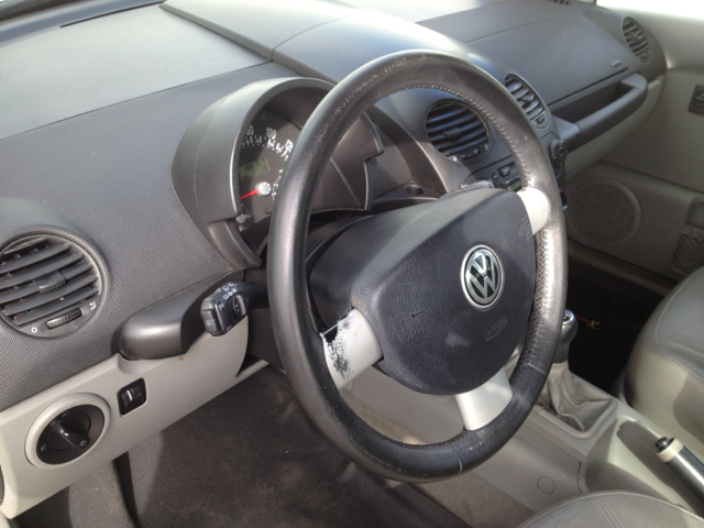 2000 Volkswagen New Beetle FWD 5dr Wgn I4 CVT