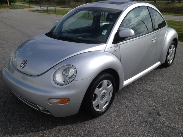 2000 Volkswagen New Beetle FWD 5dr Wgn I4 CVT