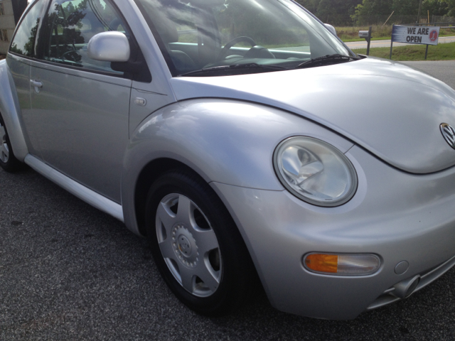 2000 Volkswagen New Beetle FWD 5dr Wgn I4 CVT