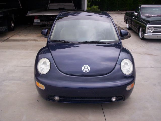 2000 Volkswagen New Beetle Quad Cab 4x2 Shortbox XLT