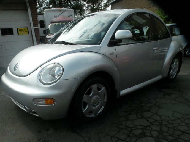 2000 Volkswagen New Beetle SE Crew Cab 4WD FFV