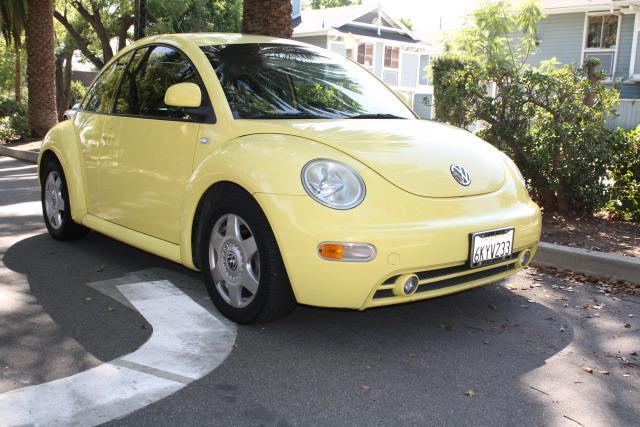 2000 Volkswagen New Beetle Aero Sedan