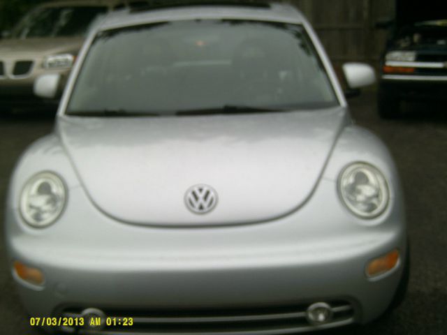 2000 Volkswagen New Beetle Quad Cab 4x2 Shortbox XLT