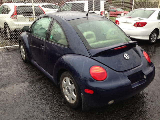 2000 Volkswagen New Beetle 4dr 112 WB AWD