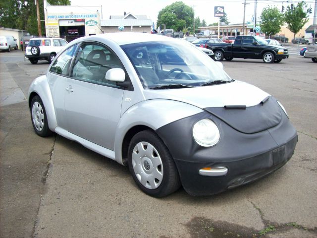 2000 Volkswagen New Beetle T6 AWD Leather Moonroof Navigation