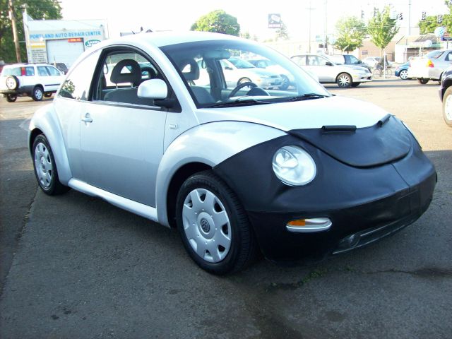 2000 Volkswagen New Beetle T6 AWD Leather Moonroof Navigation